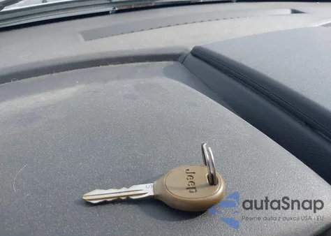 2007 Jeep Compass Sport из США, поврежденный, VIN 1J8FT47W87D211171